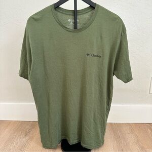 Columbia Men's Cotton Olive Short Sleeve Tee. Size Large